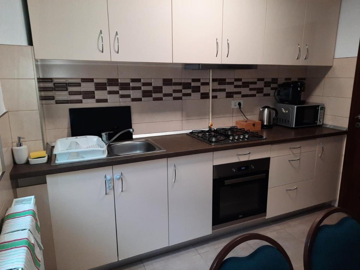 Cozy Three Rooms Apartment Cluj-Napoca Ngoại thất bức ảnh