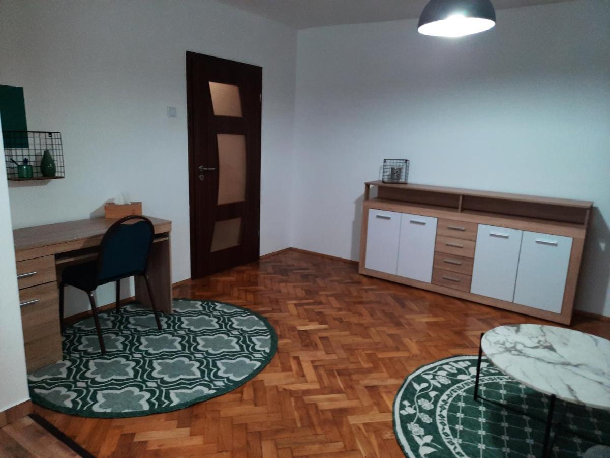 Cozy Three Rooms Apartment Cluj-Napoca Ngoại thất bức ảnh